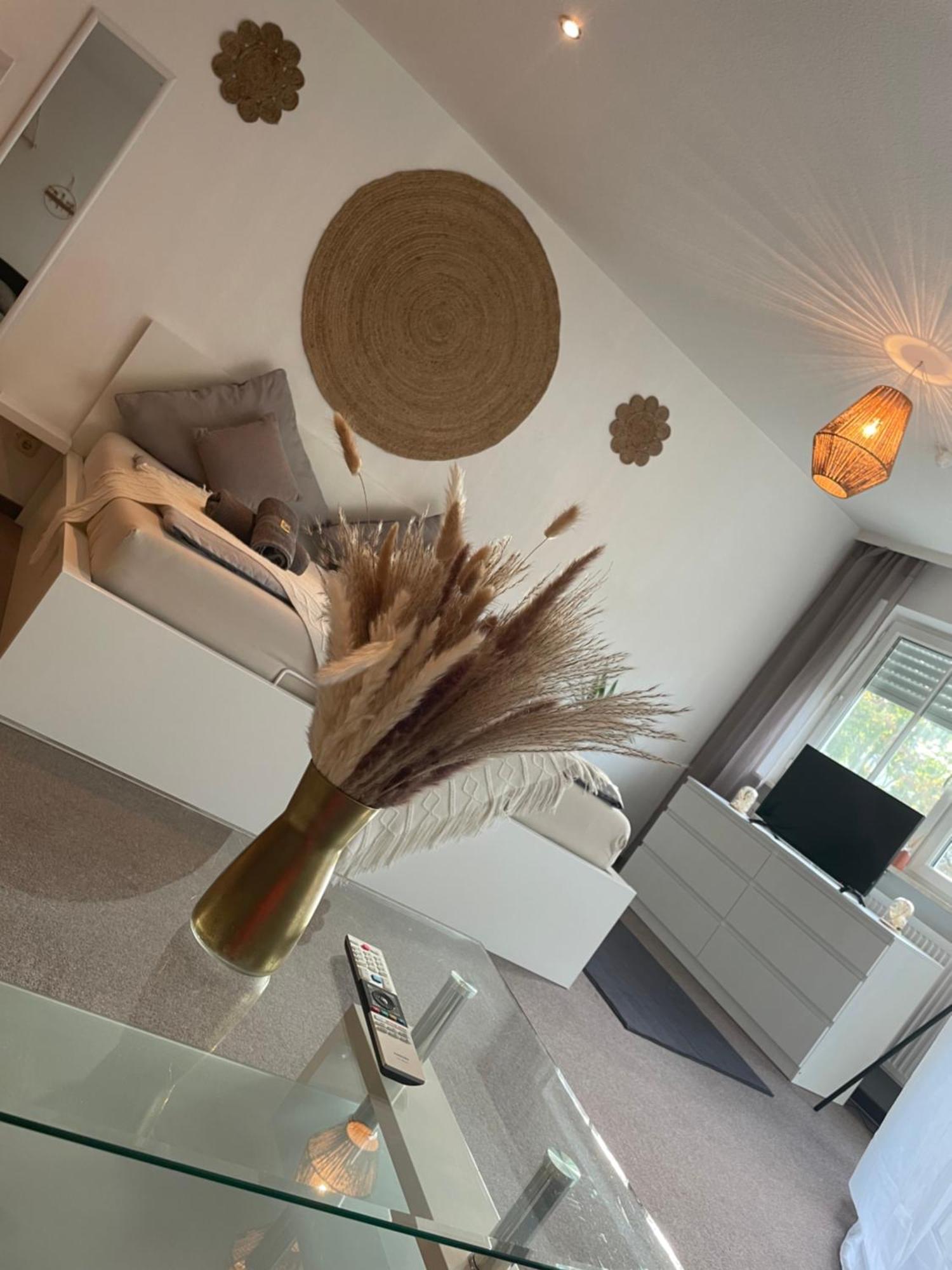 Kingsize Bett Boho Apartment Mit Tiefgarage Naehe Salzburg Freilassing Ngoại thất bức ảnh