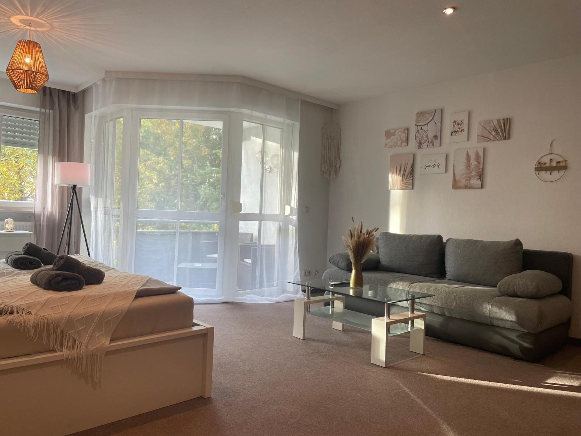 Kingsize Bett Boho Apartment Mit Tiefgarage Naehe Salzburg Freilassing Ngoại thất bức ảnh